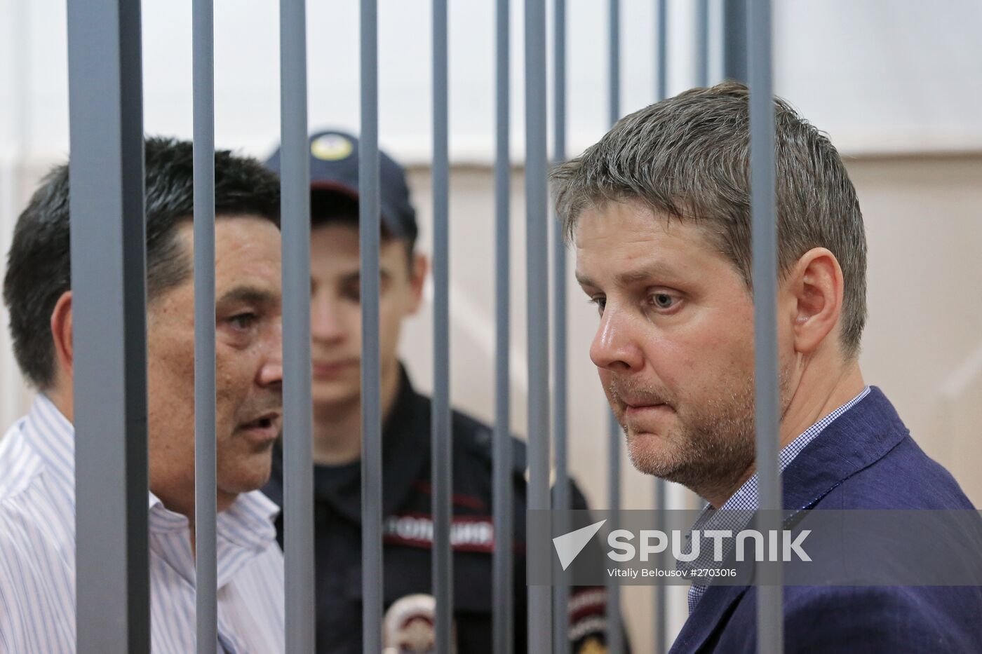 Court consiers investigators' petition to arrest Komi's head Vyacheslav Gaizer