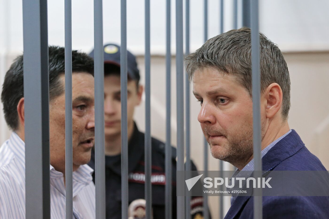 Court consiers investigators' petition to arrest Komi's head Vyacheslav Gaizer