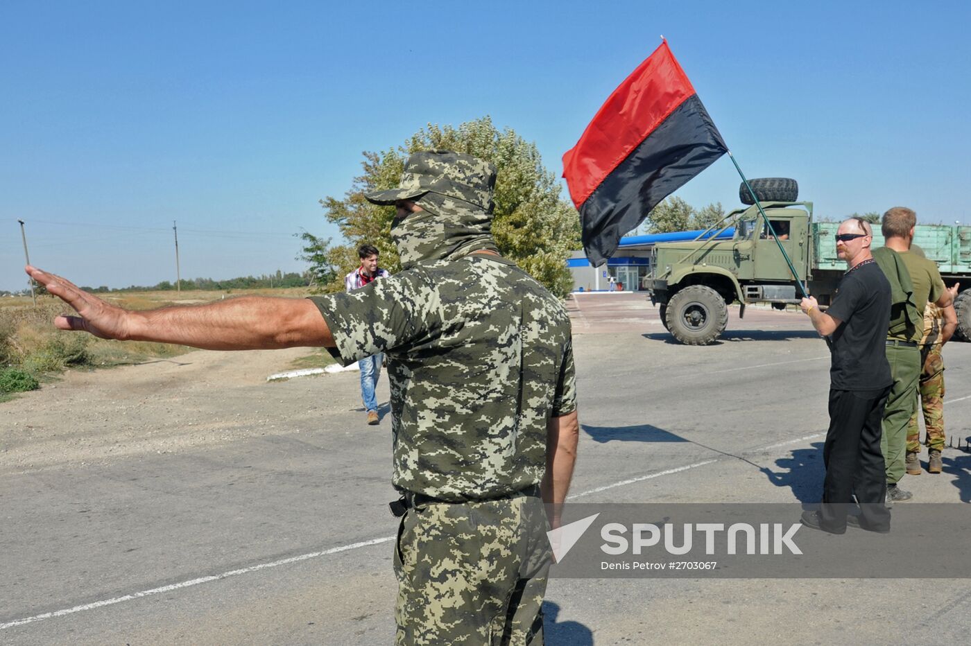 Activists block motorway near Chongar on border between Ukraine and Crimea