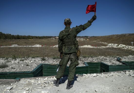 Dobrovolets military patriotic club for youths in Luhansk