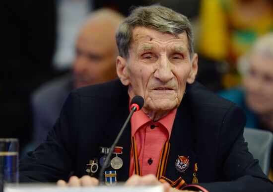 News conference on first run of film "Dynamo athletes on battlefields"