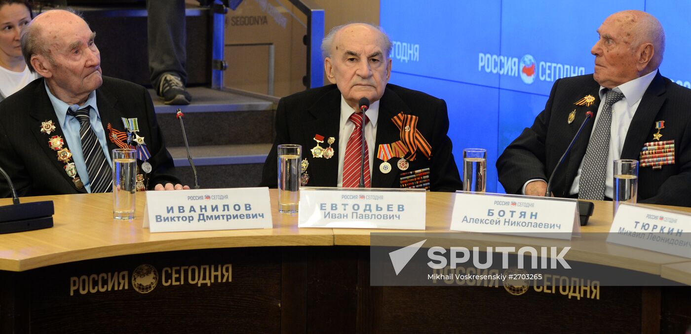 News conference on first run of film "Dynamo athletes on battlefields"