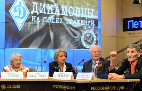 News conference on first run of film "Dynamo athletes on battlefields"