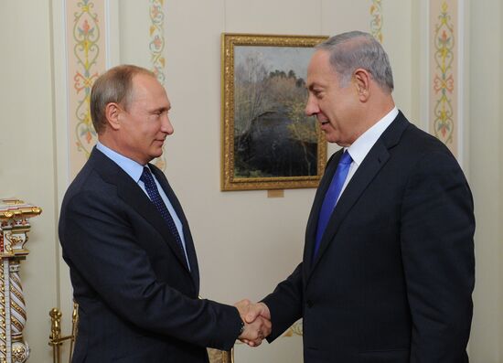 Russian President Vladimir Putin meets with Israeli Prime Minister Benjamin Netanyahu