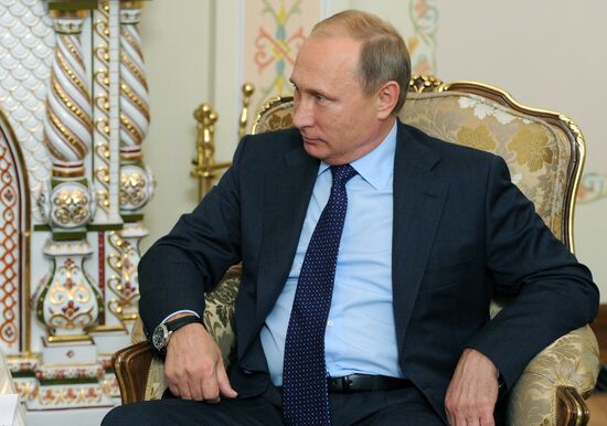 Russian President Vladimir Putin meets with Israeli Prime Minister Benjamin Netanyahu