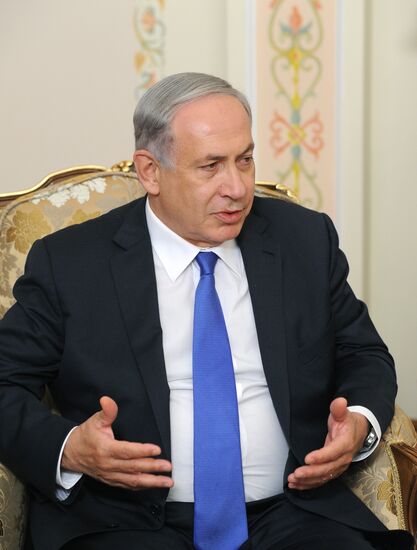 Russian President Vladimir Putin meets with Israeli Prime Minister Benjamin Netanyahu