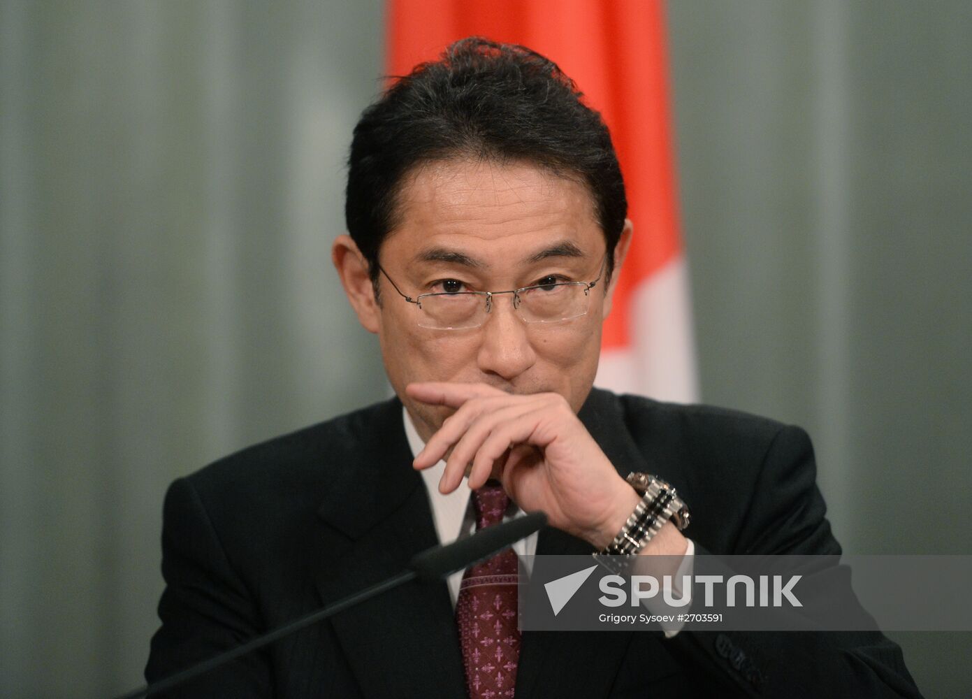 Russian Foreign Minister Sergey Lavrov meets with his Japanese counterpart Fumio Kishida
