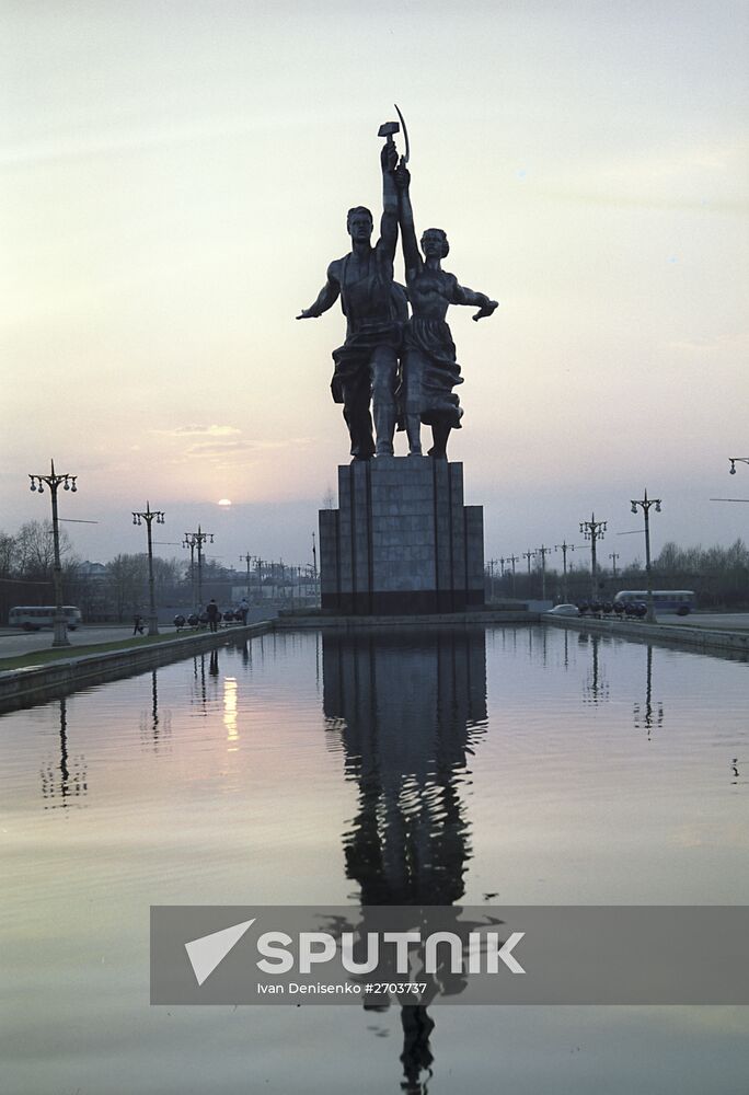 The statue of A Factory Worker and Collective Farmer