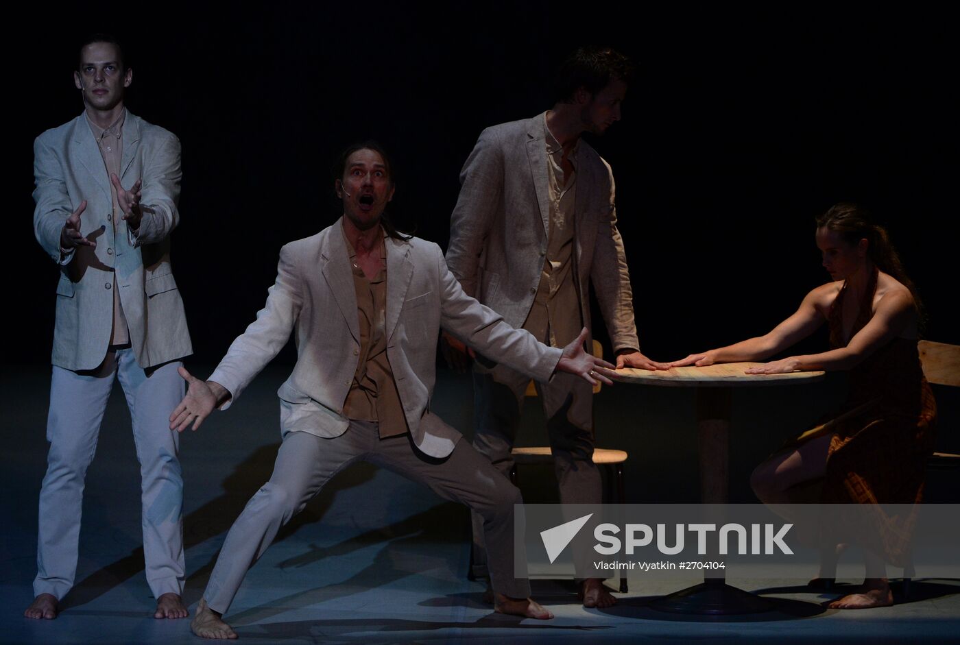 Now ballet at DanceInversion International Contemporary Dance Festival