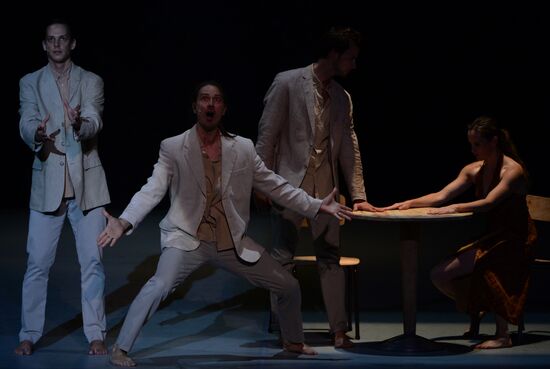Now ballet at DanceInversion International Contemporary Dance Festival