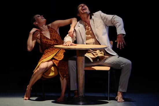 Now ballet at DanceInversion International Contemporary Dance Festival