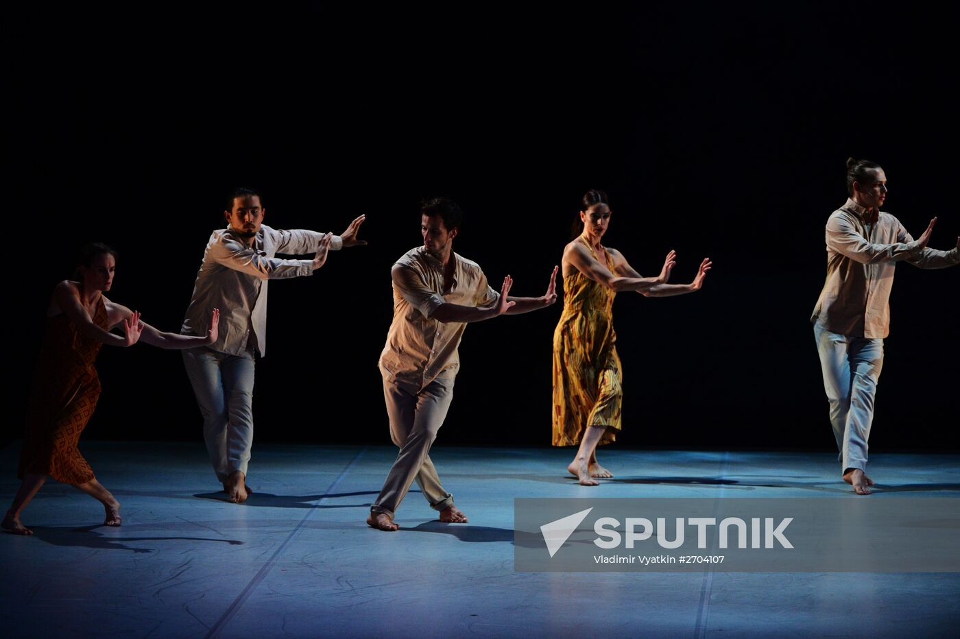 Now ballet at DanceInversion International Contemporary Dance Festival