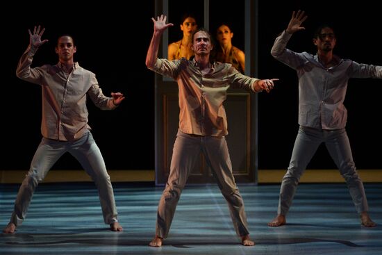Now ballet at DanceInversion International Contemporary Dance Festival