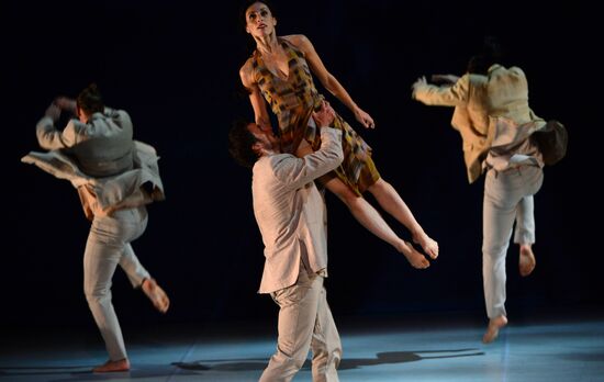 Now ballet at DanceInversion International Contemporary Dance Festival