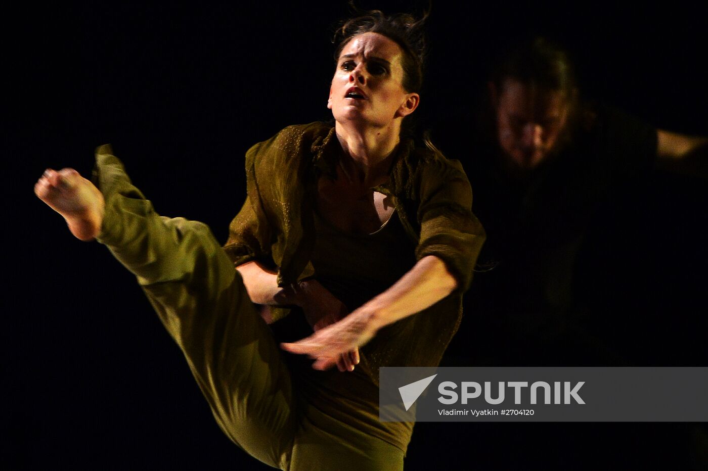 Now ballet at DanceInversion International Contemporary Dance Festival