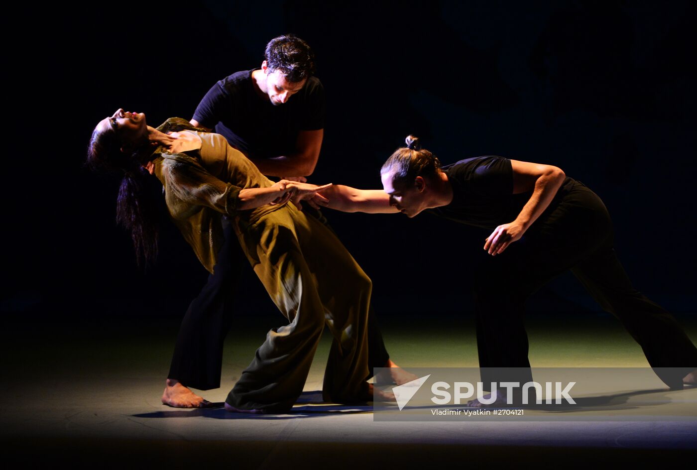 Now ballet at DanceInversion International Contemporary Dance Festival