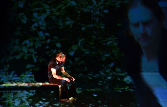 Now ballet at DanceInversion International Contemporary Dance Festival