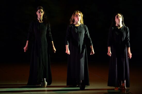 Now ballet at DanceInversion International Contemporary Dance Festival