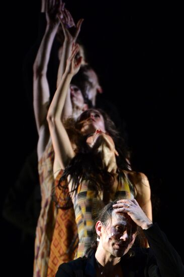 Now ballet at DanceInversion International Contemporary Dance Festival