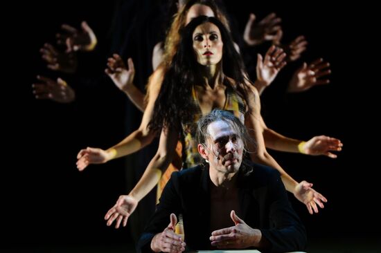 Now ballet at DanceInversion International Contemporary Dance Festival