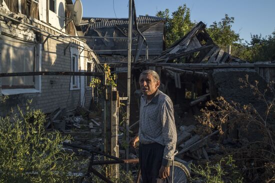 Vesyoloye village in Donetsk Region