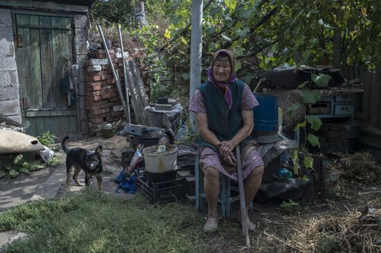 Vesyoloye village in Donetsk Region