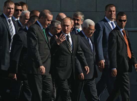 President Vladimir Putin attends opening of renovated Moscow Cathedral Mosque