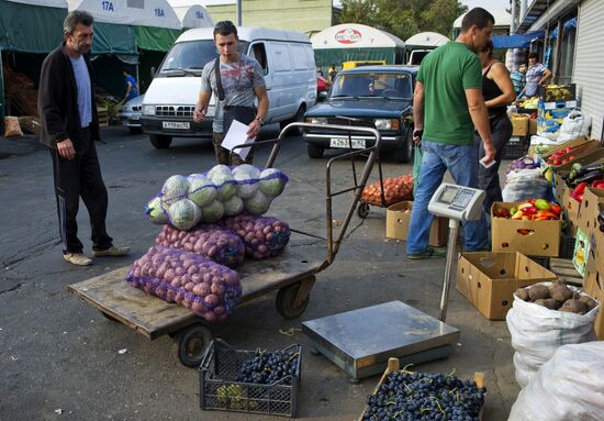 The Privoz (Delivery) wholesale-retail market in Simferopol