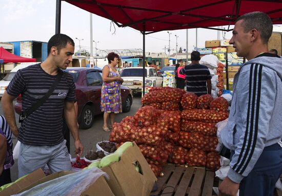 The Privoz (Delivery) wholesale-retail market in Simferopol