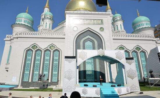 President Vladimir Putin attends opening of renovated Moscow Cathedral Mosque
