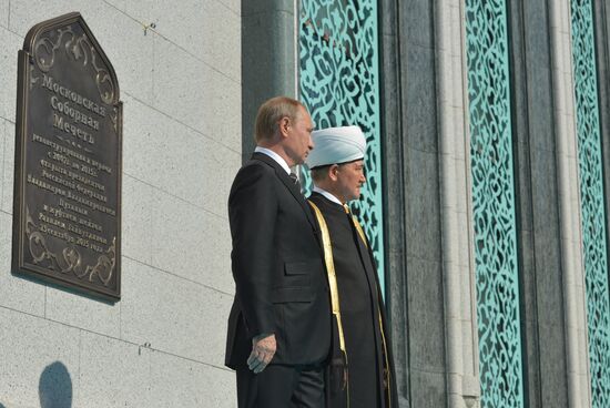 President Vladimir Putin attends opening of renovated Moscow Cathedral Mosque