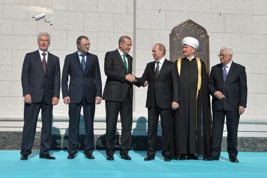 President Vladimir Putin attends opening of renovated Moscow Cathedral Mosque