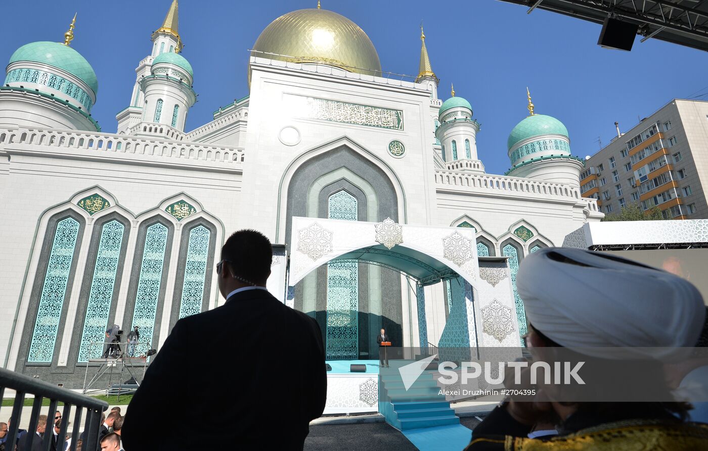 President Vladimir Putin attends opening of renovated Moscow Cathedral Mosque