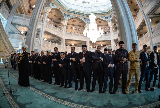 Moscow Cathedral Mosque opens following renovation