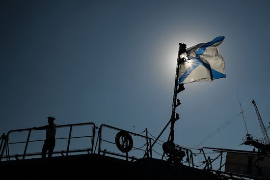 The escort ship Ladny prepares to sail to the Mediterranean Sea