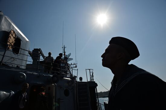 The Ladny destroyer escort about to sail to the Mediterranean Sea