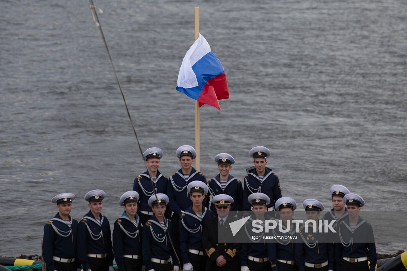 Hoisting the Russian state flag aboard the icebreaker Vladivostok