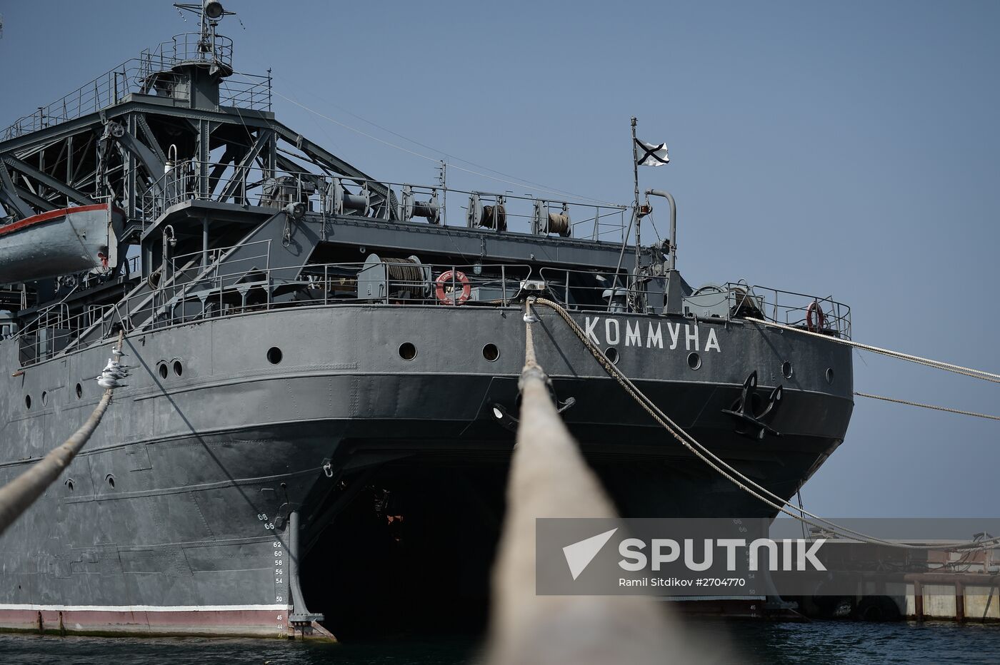 The Kommuna submarine salvage ship of the Russian Black Sea Fleet