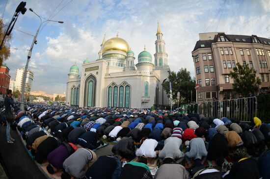 Celebrating Eid al-Adha at Moscow Cathedral Mosque