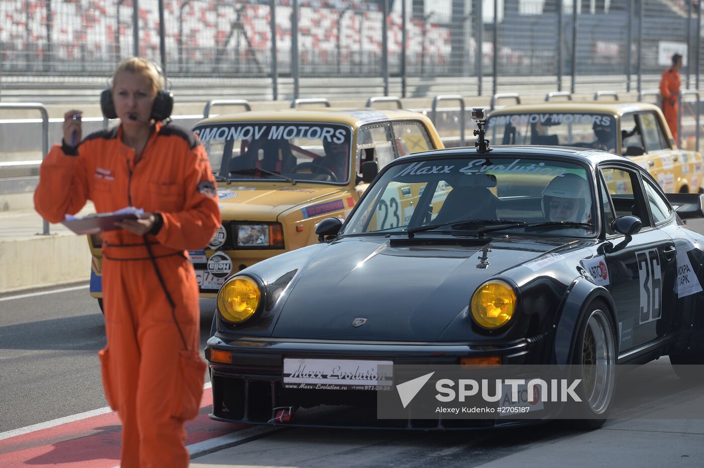 Moscow Classic Grand Prix 2015, international circular retro car championship