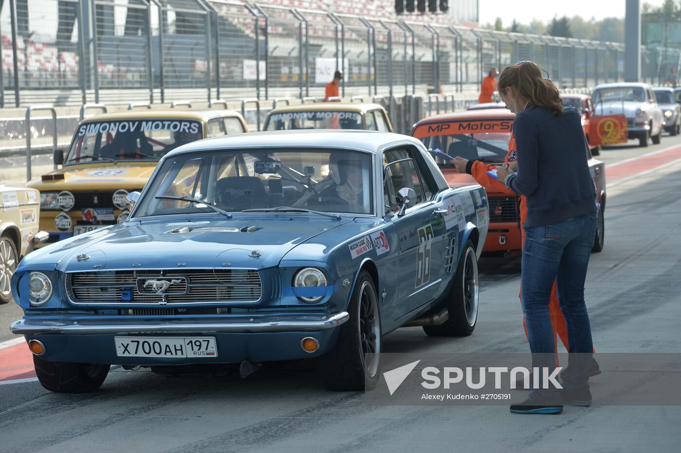 Moscow Classic Grand Prix 2015, international circular retro car championship