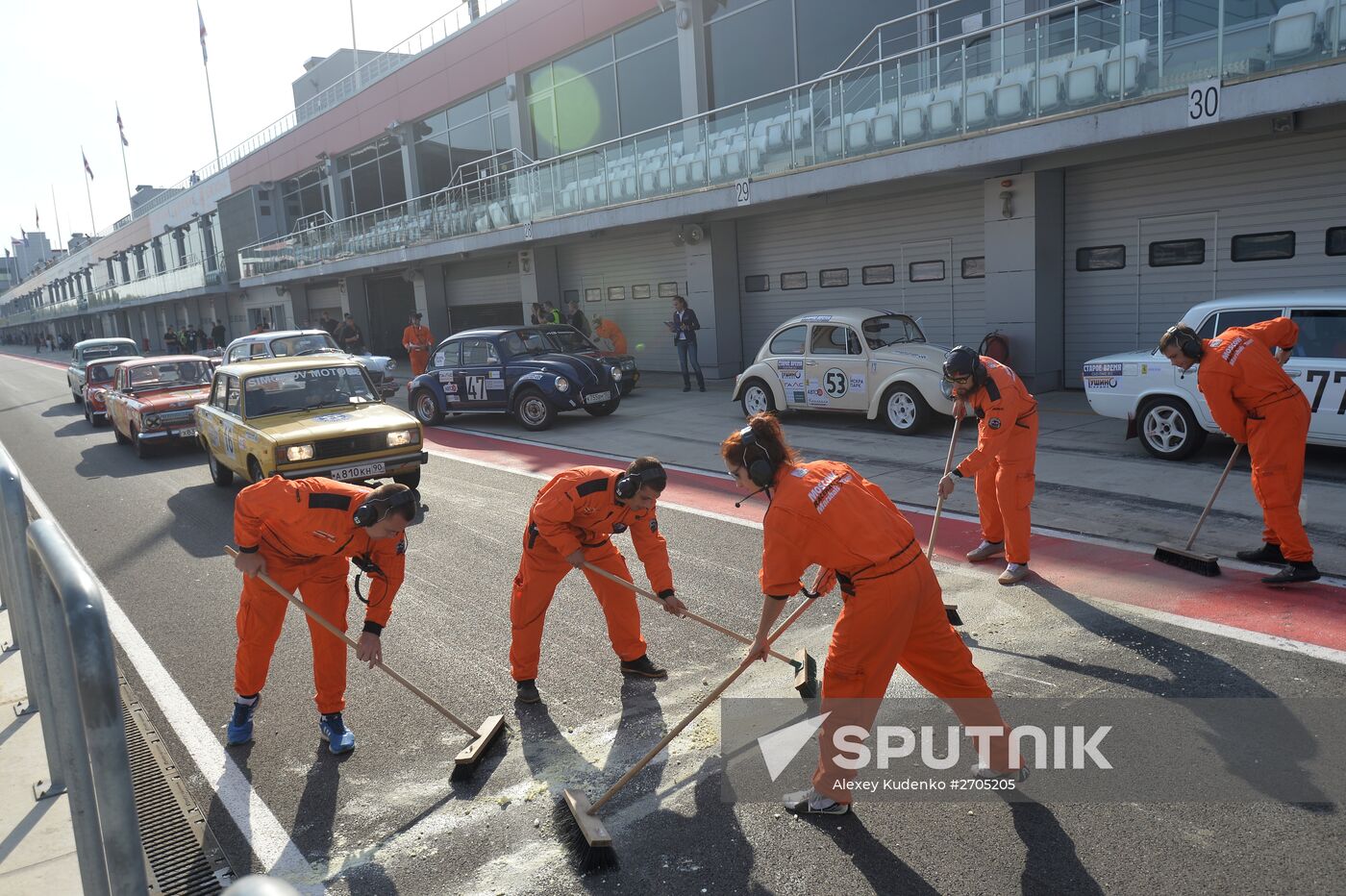Moscow Classic Grand Prix 2015, international circular retro car championship