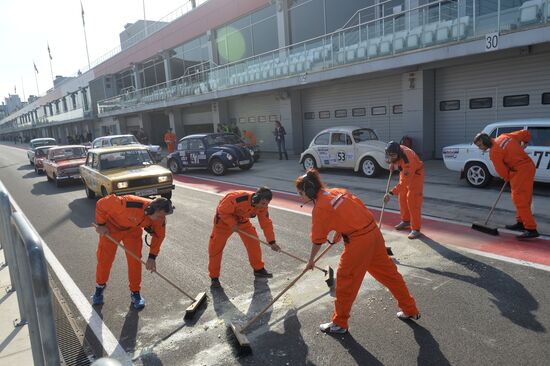 Moscow Classic Grand Prix 2015, international circular retro car championship