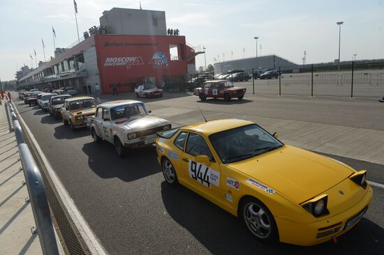 Moscow Classic Grand Prix 2015, international circular retro car championship
