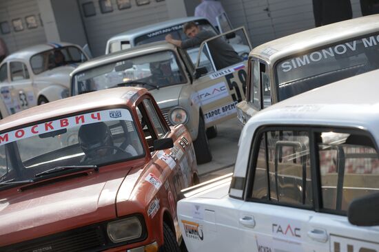 Moscow Classic Grand Prix 2015, international circular retro car championship