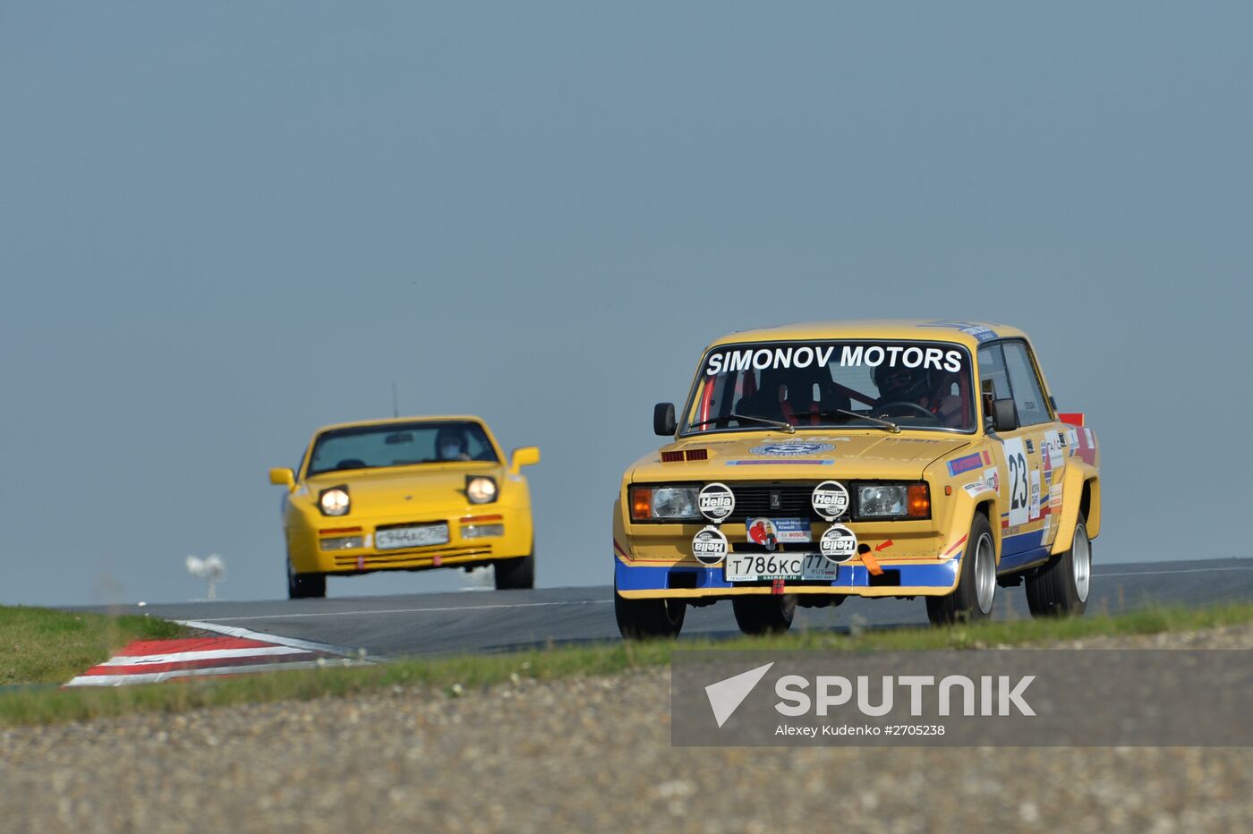 Moscow Classic Grand Prix 2015, international circular retro car championship