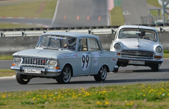 Moscow Classic Grand Prix 2015, international circular retro car championship