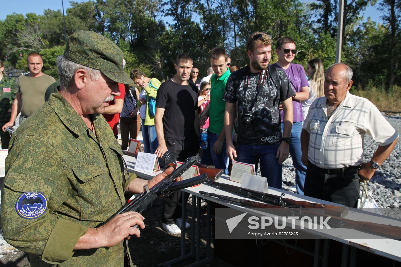 Opening of competitions of DPR tank units