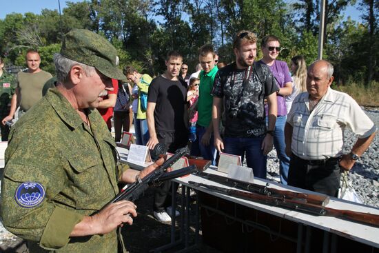Opening of competitions of DPR tank units