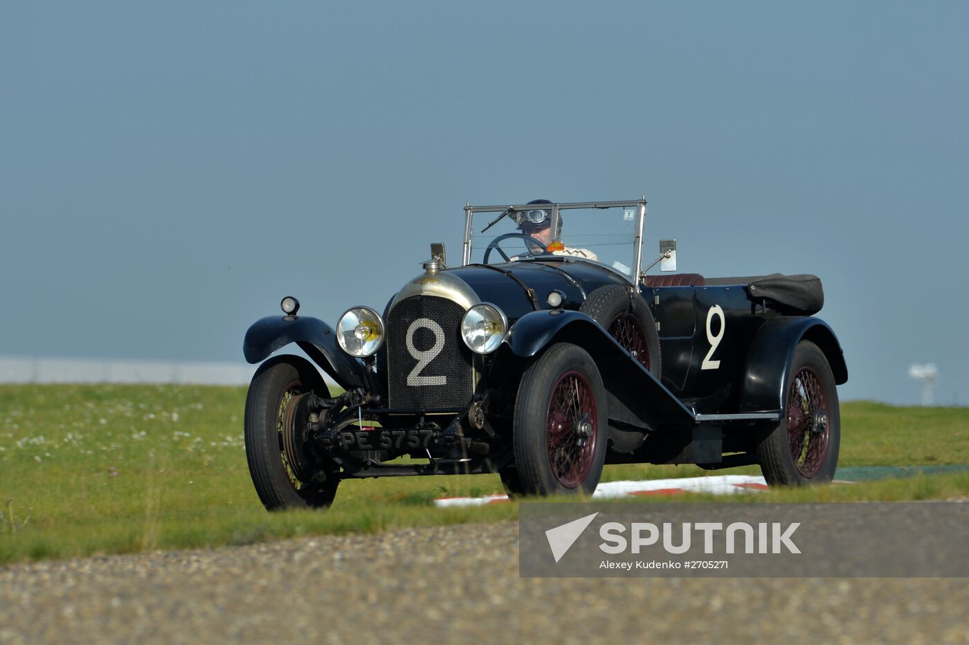 Moscow Classic Grand Prix 2015, international circular retro car championship